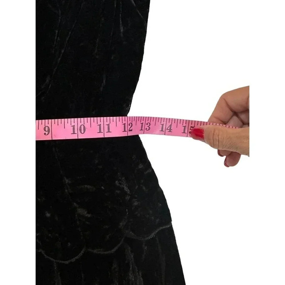 Union Made ILGWU vintage Black Peplum Square Neck Velvet Cocktail Dress Size 7 - Picture 10 of 10
